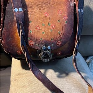 Old school leather bag